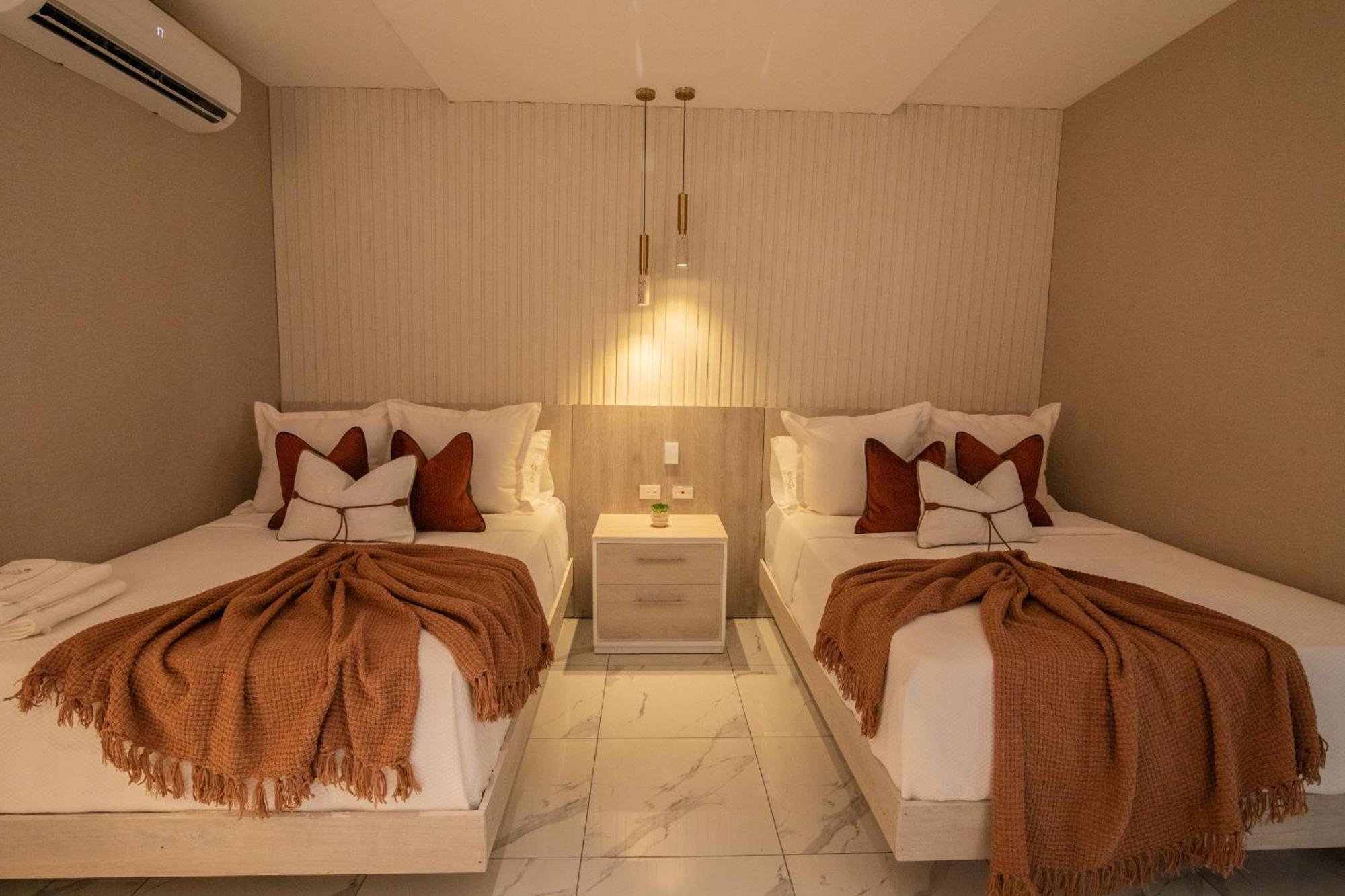 Lovera Hotel Santiago De Los Caballeros Kültér fotó
